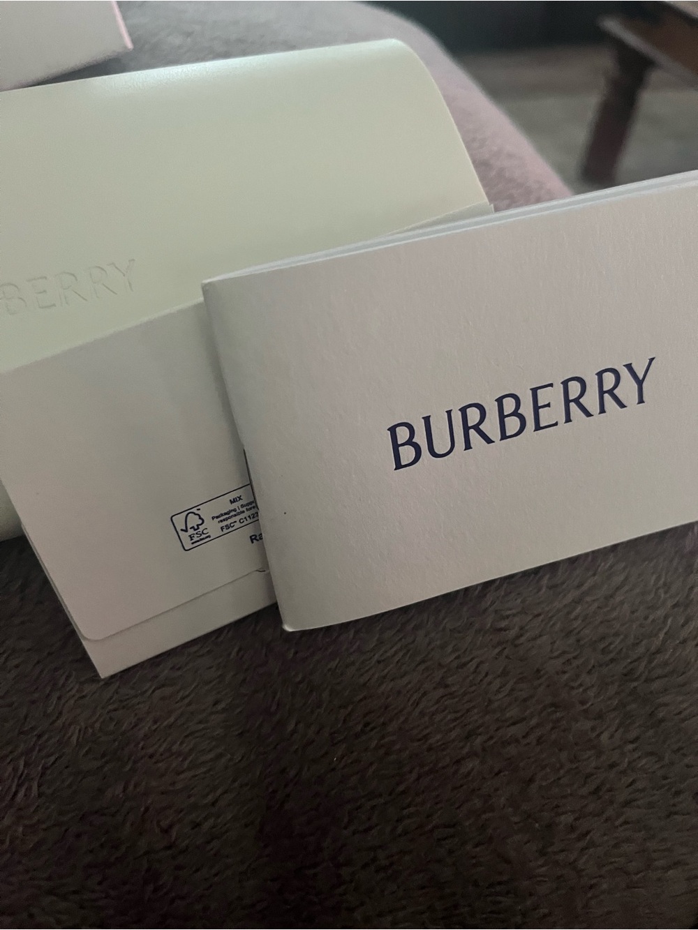 Burberry Tortoiseshell Cat-Eye Sunglasses with Brown Lenses New in Box - Picture 9 of 11